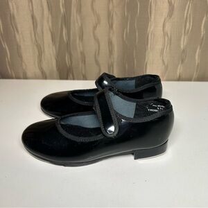 🌺 Theatricals Tap Toddler Girl's 9.5 Black Patent Velcro Mary Jane